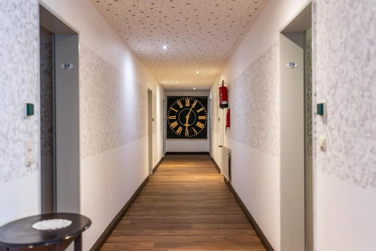 Hotel Am Kamp Laatzen 3*,